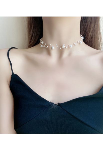 Choker mit dreilagigen Perlen