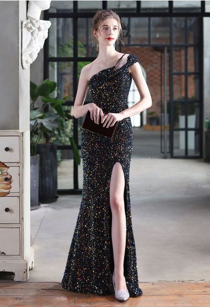 Abendliche Eleganz Pailletten One-Shoulder-Kleid mit Schlitz in Schwarz