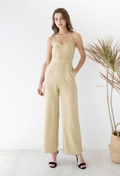 Frecher Cami-Jumpsuit mit integriertem BH in Hellgelb