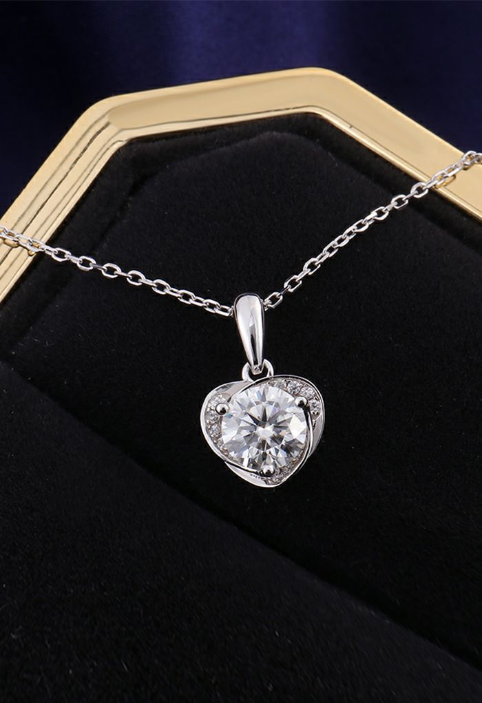Herzförmige Moissanit-Diamant-Halskette