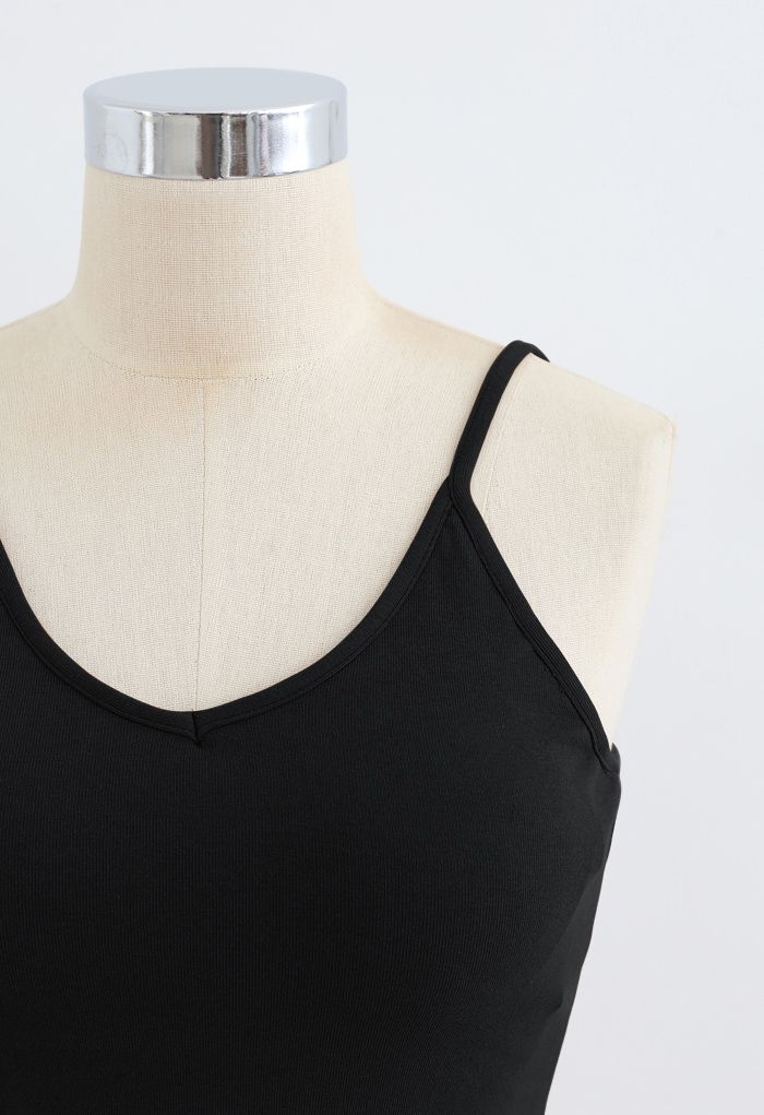 Kurzes Rippen-Cami-Tanktop in Schwarz