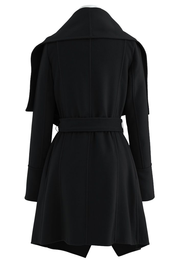 Mantel aus Wollmischung mit breitem Revers und Bindegürtel in Schwarz