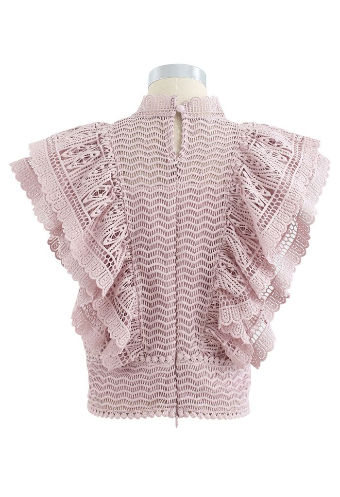 Gestuftes Rüschen-Häkel-Mock-Neck-ärmelloses Top in Pink