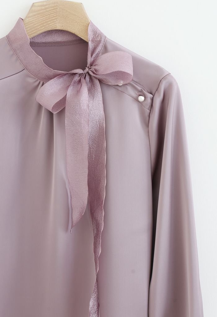 Langarm-Top aus Satin mit Bowknot-Ausschnitt in Lila