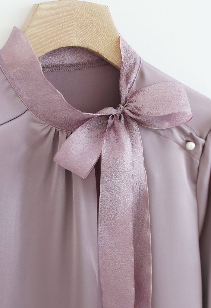 Langarm-Top aus Satin mit Bowknot-Ausschnitt in Lila