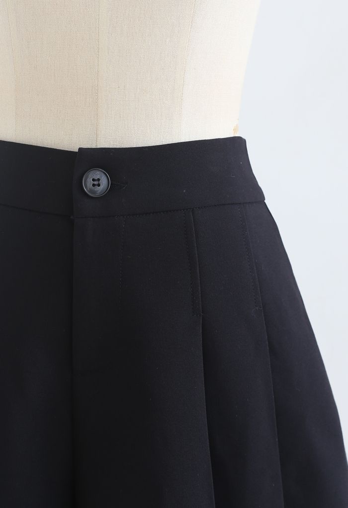Seitentasche Plissee Shorts in Schwarz