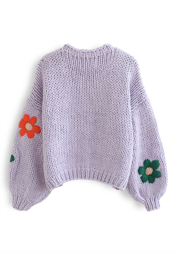 Stitch Flowers – Handgestrickter Grobstrick-Cardigan in Lila