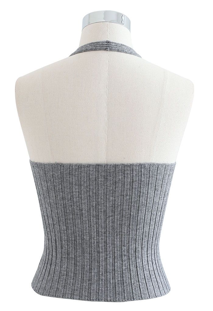 Kurzes Strickoberteil mit Neckholder in Grau