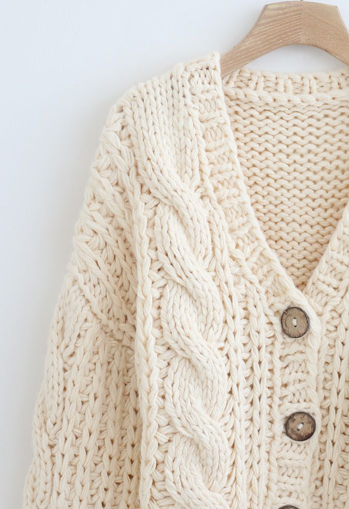 V-Ausschnitt Crop Hand-Strick Chunky Cardigan in Creme