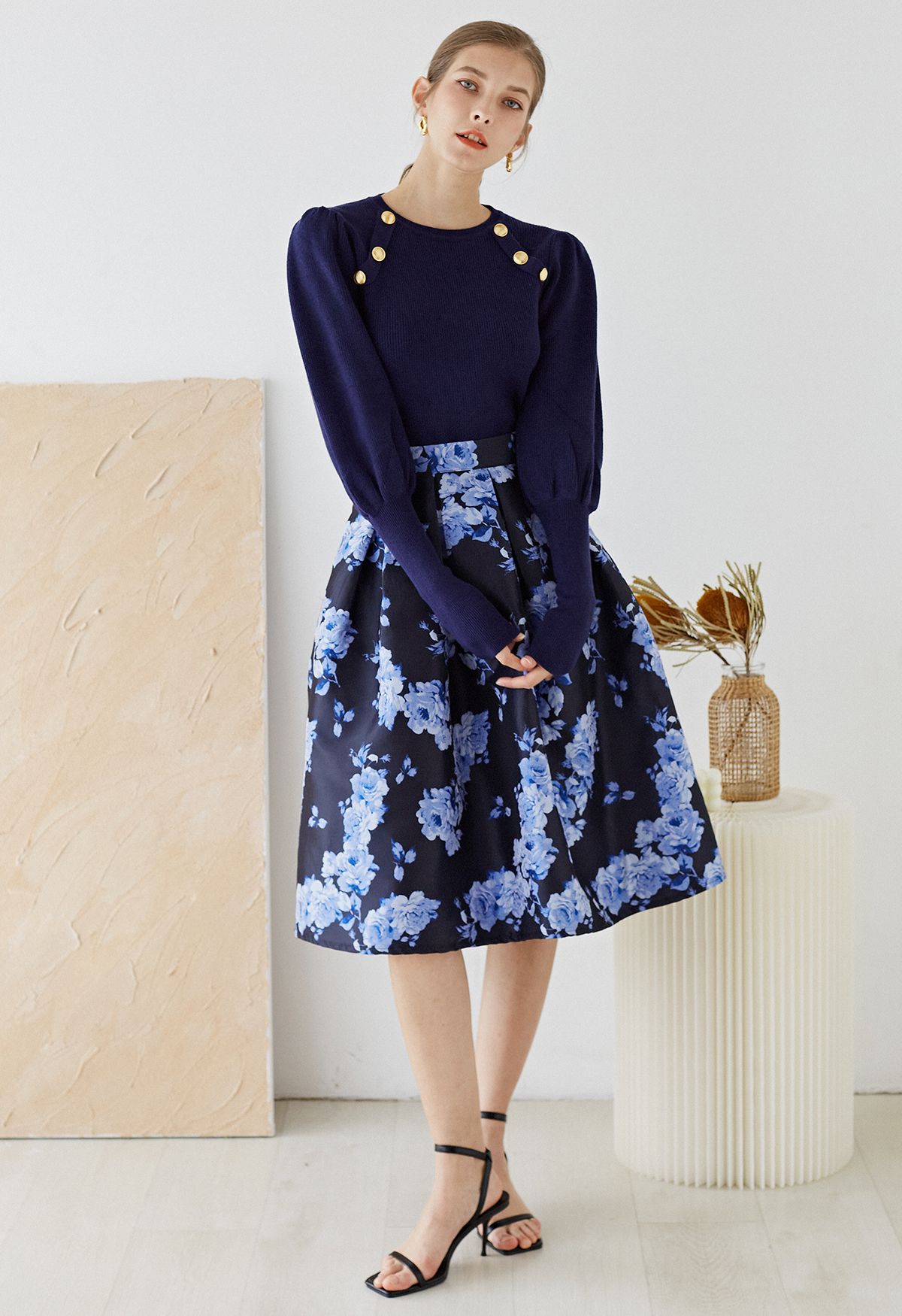 Midnight Blossom Blue Peony Jacquard Plissee-Midirock