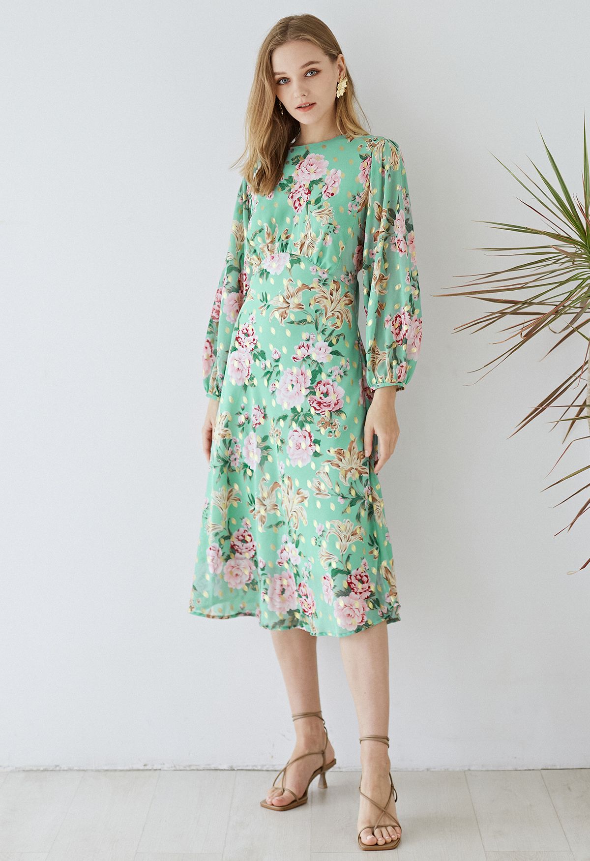 Floral zu sehen Midikleid mit Goldfleck in Mint