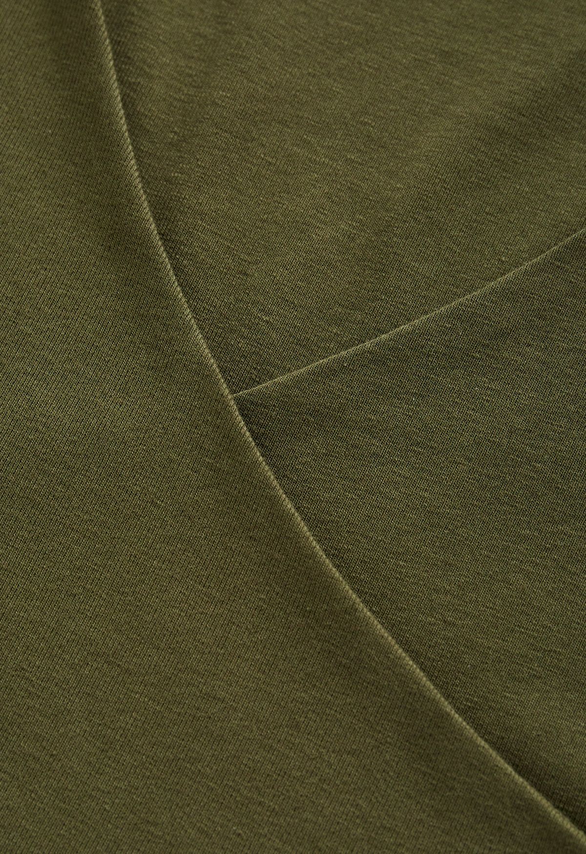 Überkreuztes Top aus weicher Baumwolle in Wickeloptik in Armeegrün