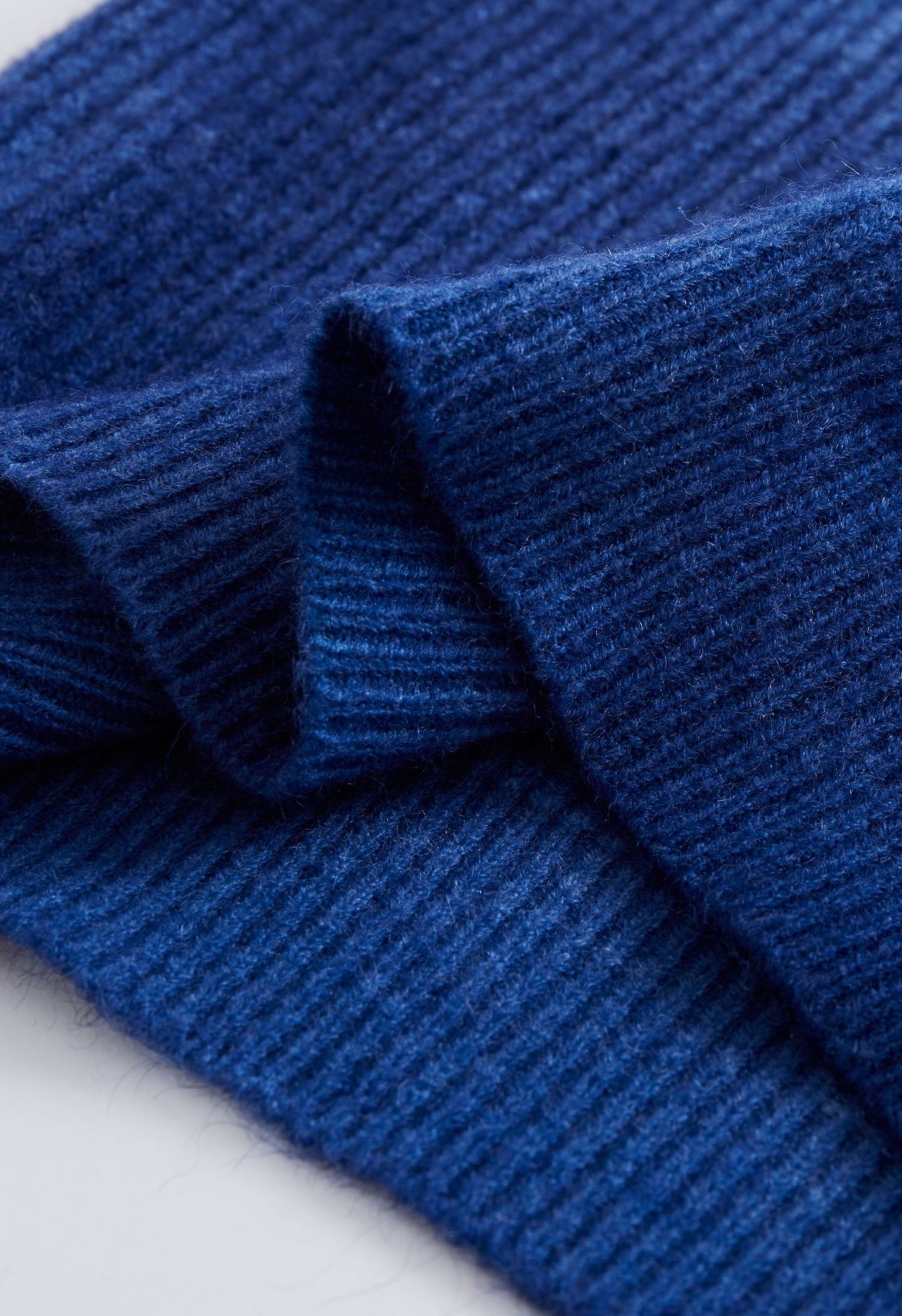 Ombré-Rippstrickpullover mit Rundhalsausschnitt in Blau