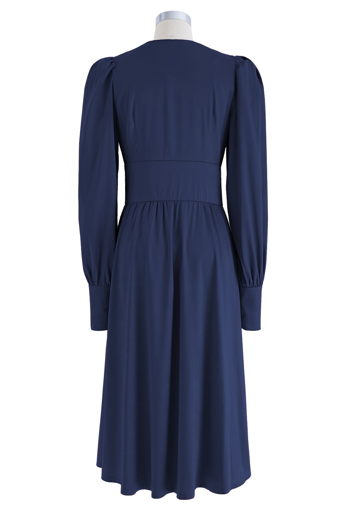 Satin-Midikleid mit Puffärmeln und Knöpfen in Marineblau