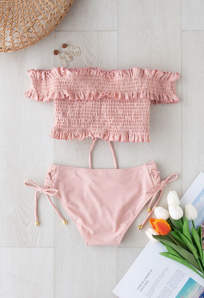 Schulterfreies Bikini-Set mit Rüschen zum Schnüren in Rosa