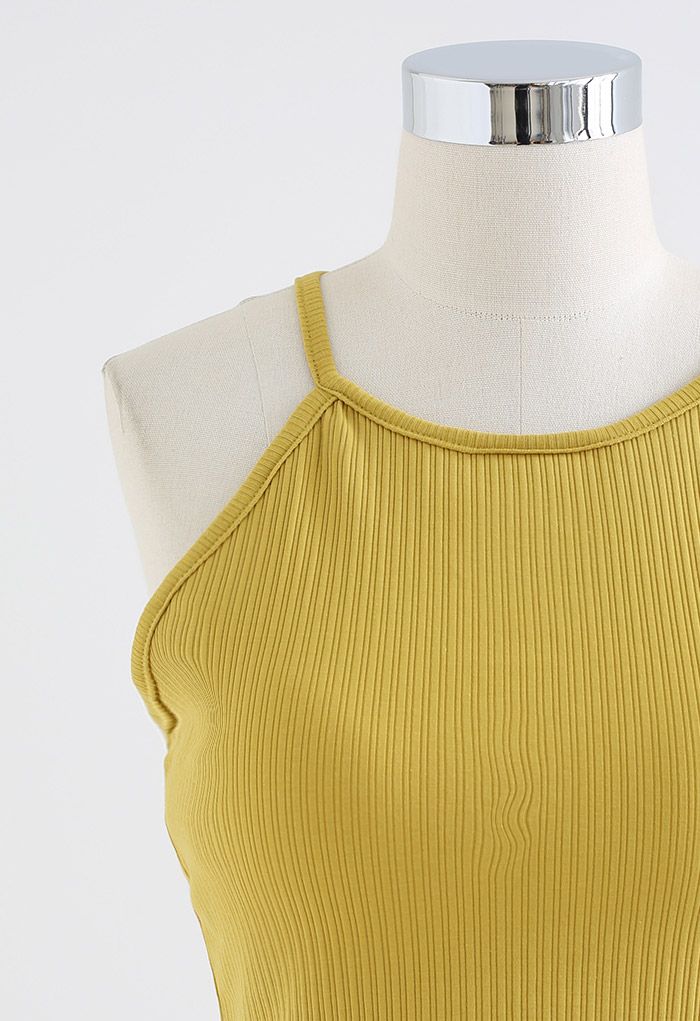 Geripptes Neckholder-Top mit Racerback in Senf