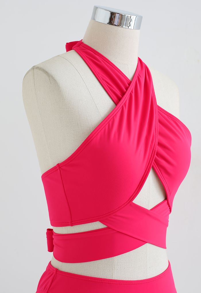 Leidenschaftliches rotes Neckholder Bikini Satz 