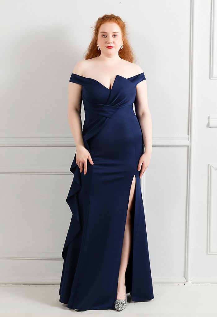 Off-Shoulder-Kaskadenrüschen-Split-Satin-Kleid in Marineblau