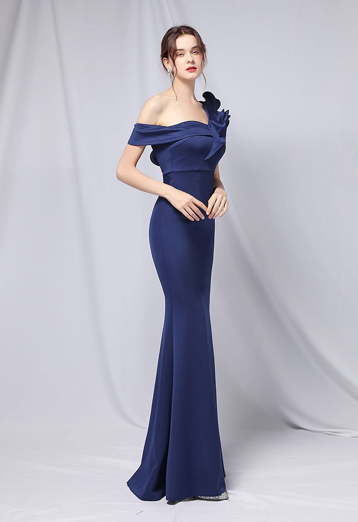 Rüschen-One-Shoulder-Nixe-Satin-Kleid in Marineblau