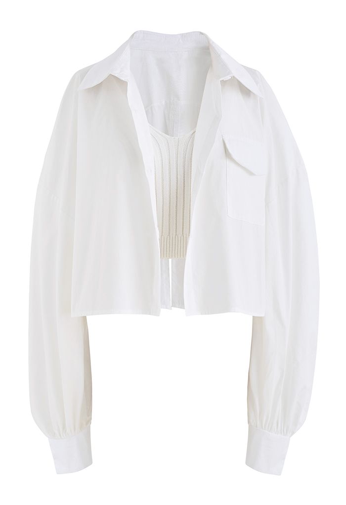 Cami-Crop-Top mit V-Ausschnitt und Shirt-Set in Weiß