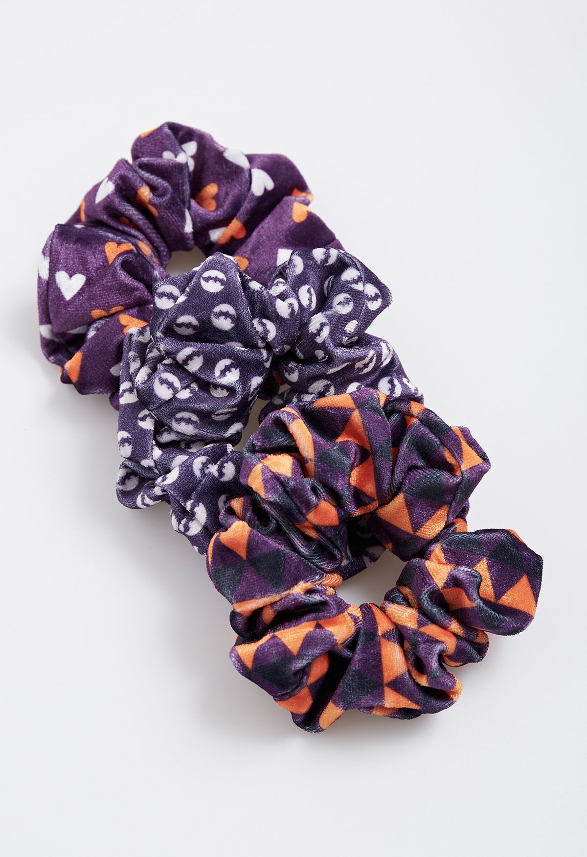 Verspieltes Halloween-Vibe Lila Scrunchies Set