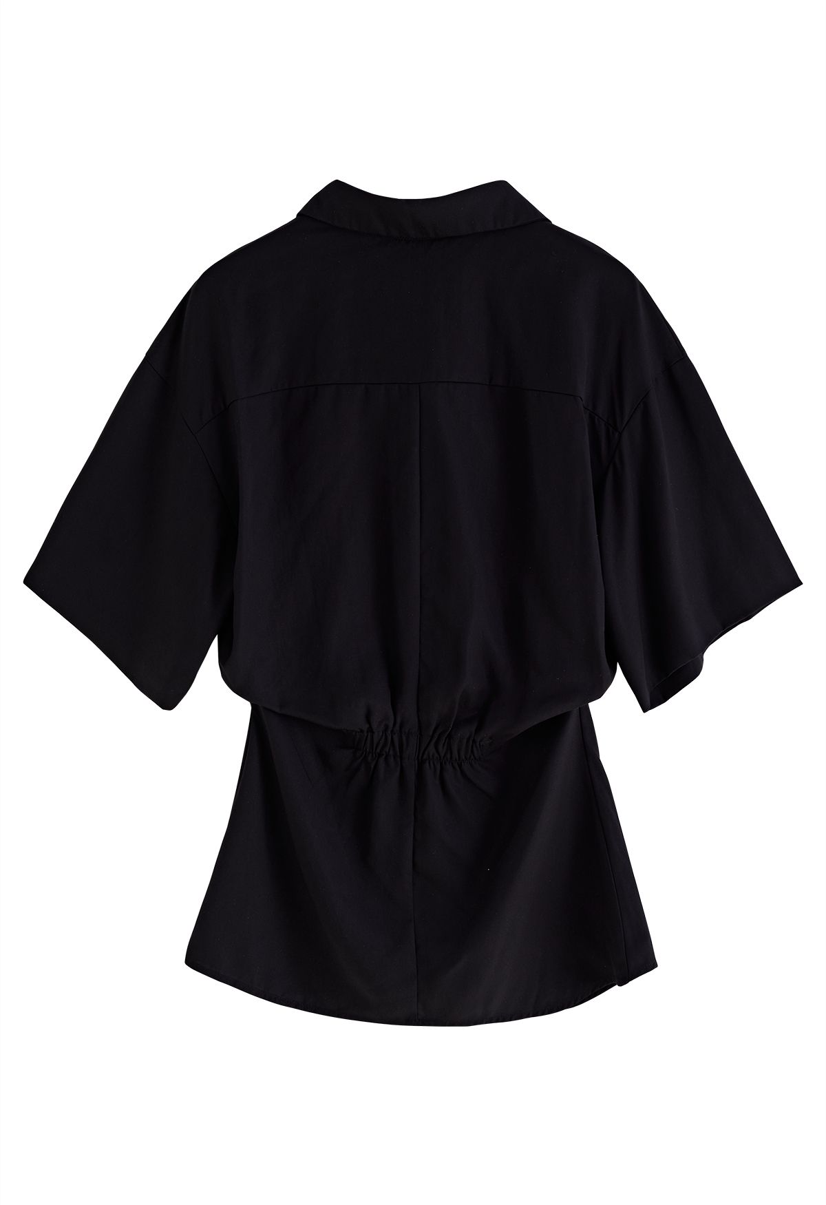 Kurzärmliges, geknöpftes Hemd mit Tasche in Schwarz