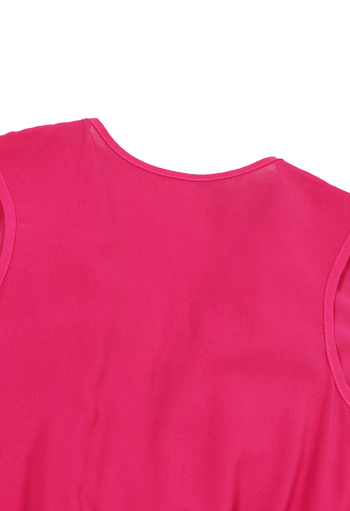 Gestufter Plissee-Jumpsuit in Wickeloptik mit Rüschen in Pink