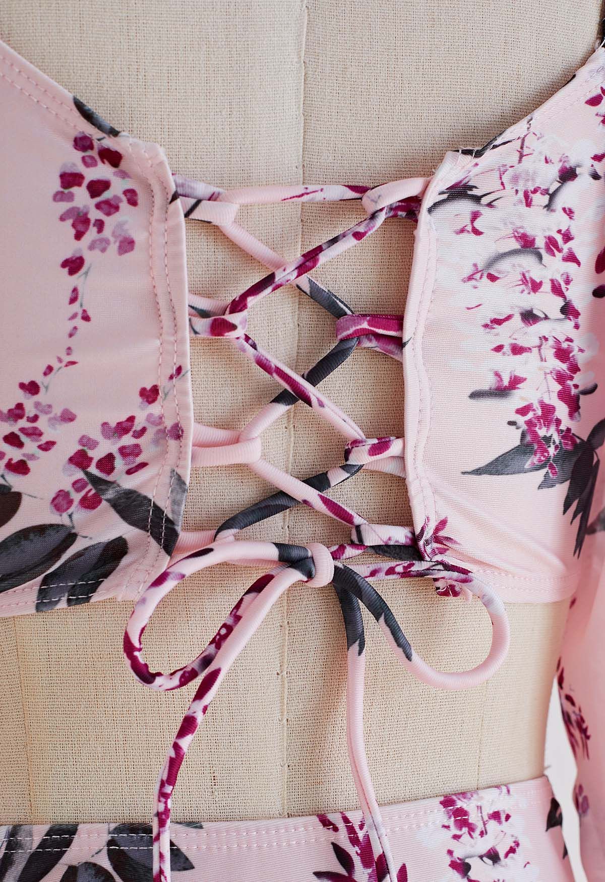 Rosa Blumen-Bikini-Set mit halbtransparenten Ärmeln