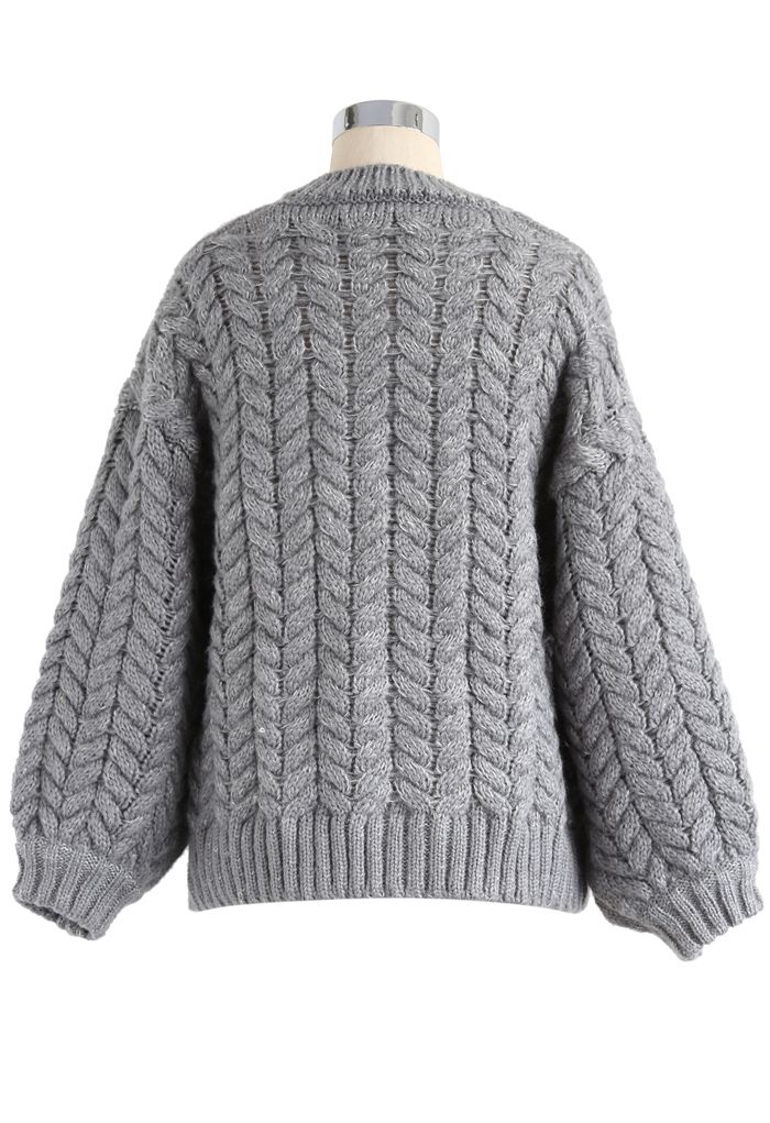 Schöne Strickjacke für Strickmäntel in Grau