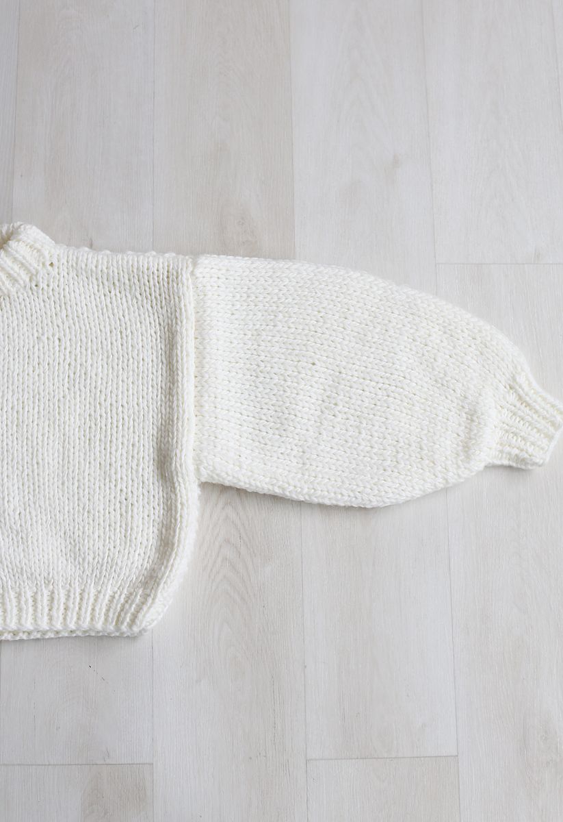 Chunky Chunky - kurzer weißer Pullover mit Puffärmeln