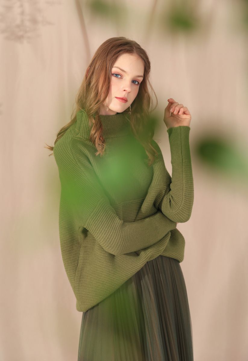 Kuscheliger, gerippter Rollkragenpullover in Army Green