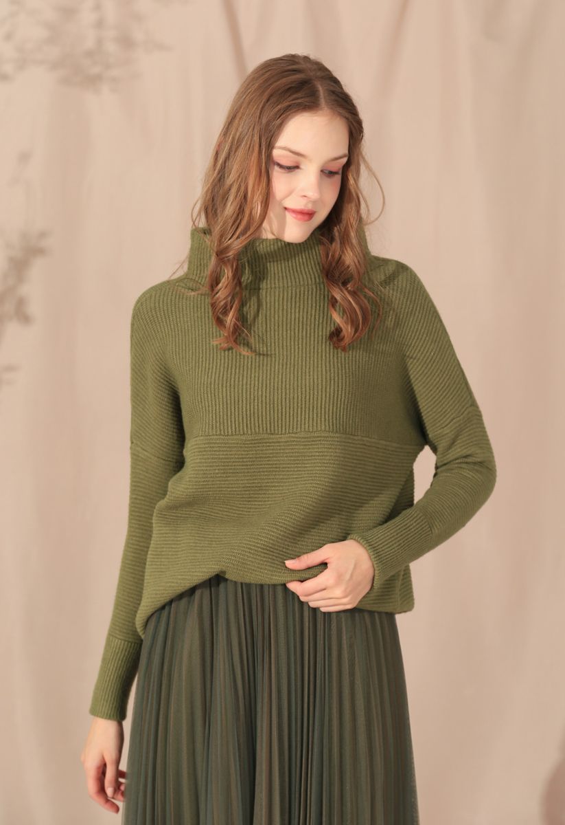 Kuscheliger, gerippter Rollkragenpullover in Army Green