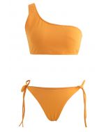 Ein-Schulter-Bikini-Set mit seitlicher Schnürung und niedriger Leibhöhe in Senf