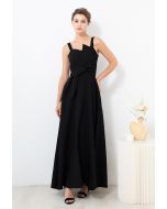 Cami-Kleid mit übertriebenen Knoten in Schwarz